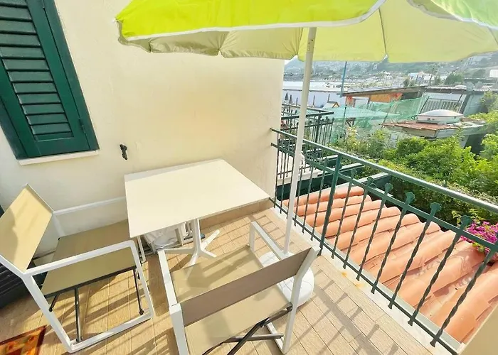 Sea Front Studio - *