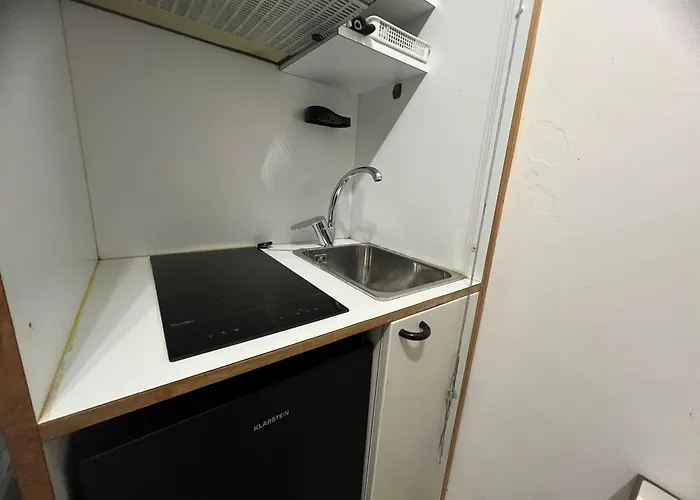 Апартаменты Sea Front Studio - Санремо