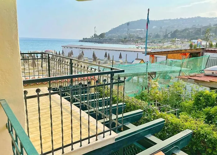 Sea Front Studio - Apartment Sanremo